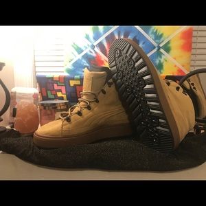 Puma boots